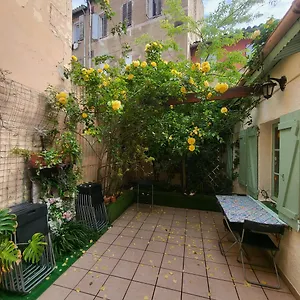 2p. Jardin Calme Centre-ville Appartamento