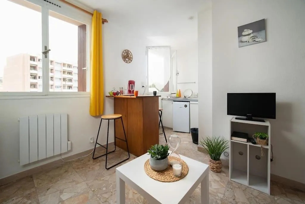 Fully Equipped Apartment Ideal For 2 People Marseille