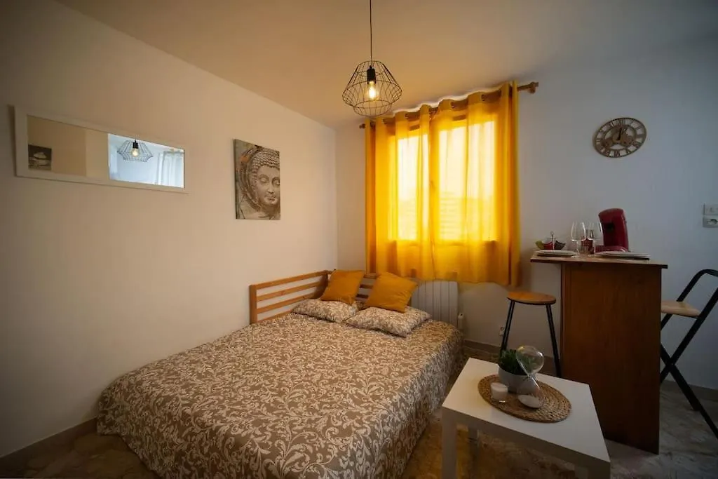 Fully Equipped Apartment Ideal For 2 People Marseille 0*,  France